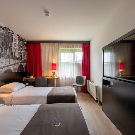 Bastion Hotel Schiphol Гофддорп Екстер'єр фото
