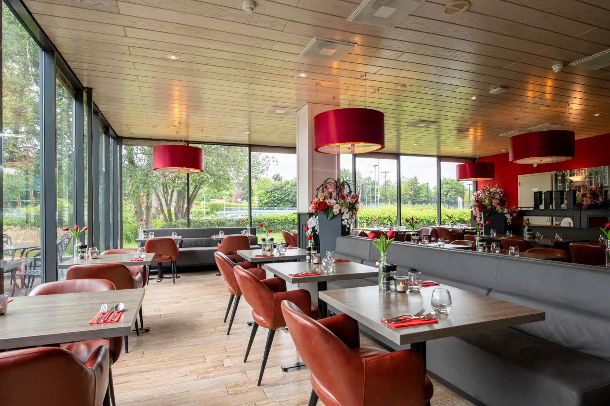 Bastion Hotel Schiphol Гофддорп Екстер'єр фото
